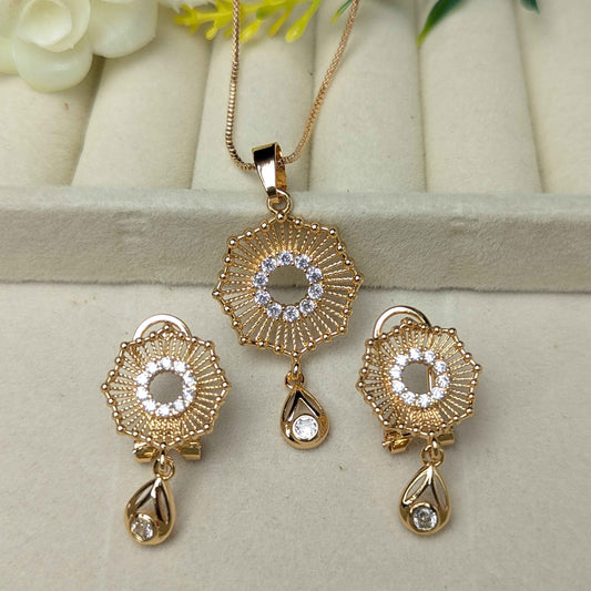 Radiant Gold Elegance Pendant Set